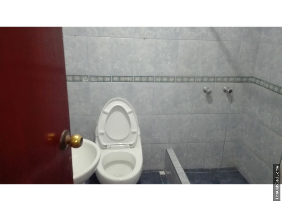 Venta Departamento en Primer Piso con cochera. Sta Anita.