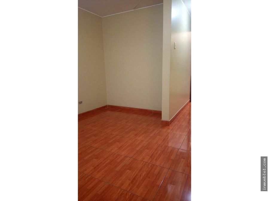 Departamento en Venta Cuarto Piso, Santa Anita.