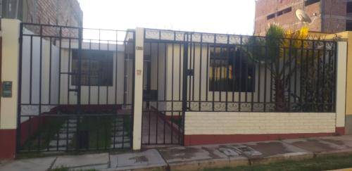 3 Cuartos, 160 m² – REMATO CASA DE 160 mt2 EL TAMBO HUANCAYO